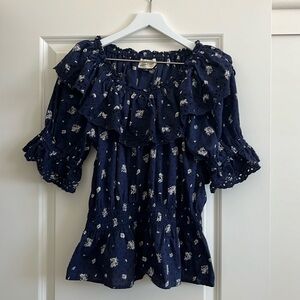 Universal Thread Top